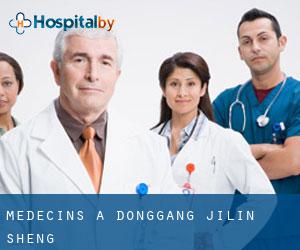 Médecins à Donggang (Jilin Sheng)